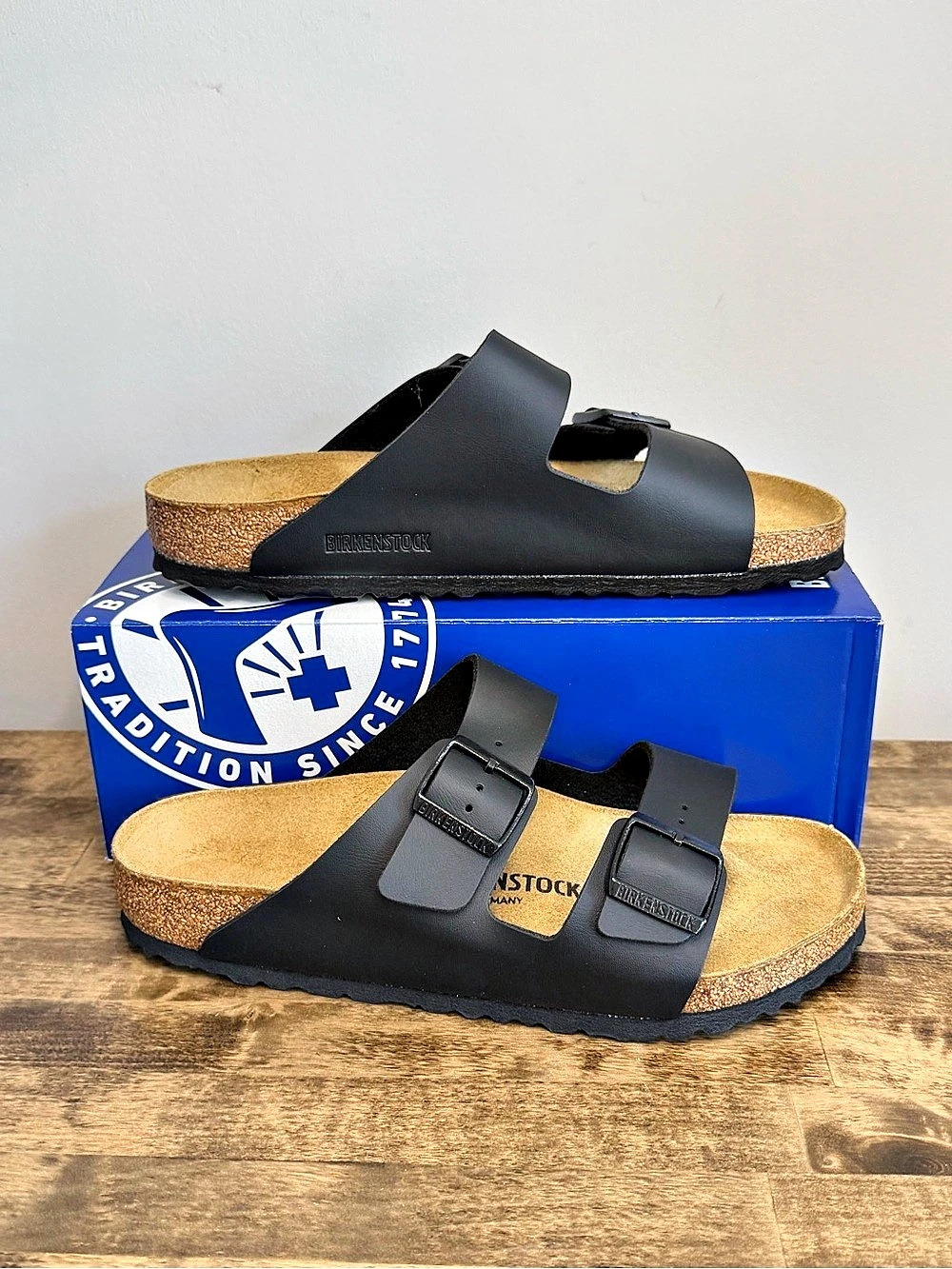 Birkenstock Arizona BS Sandal | Black | 41 • Men’s Size 8 • Women’s 10 | 0051791